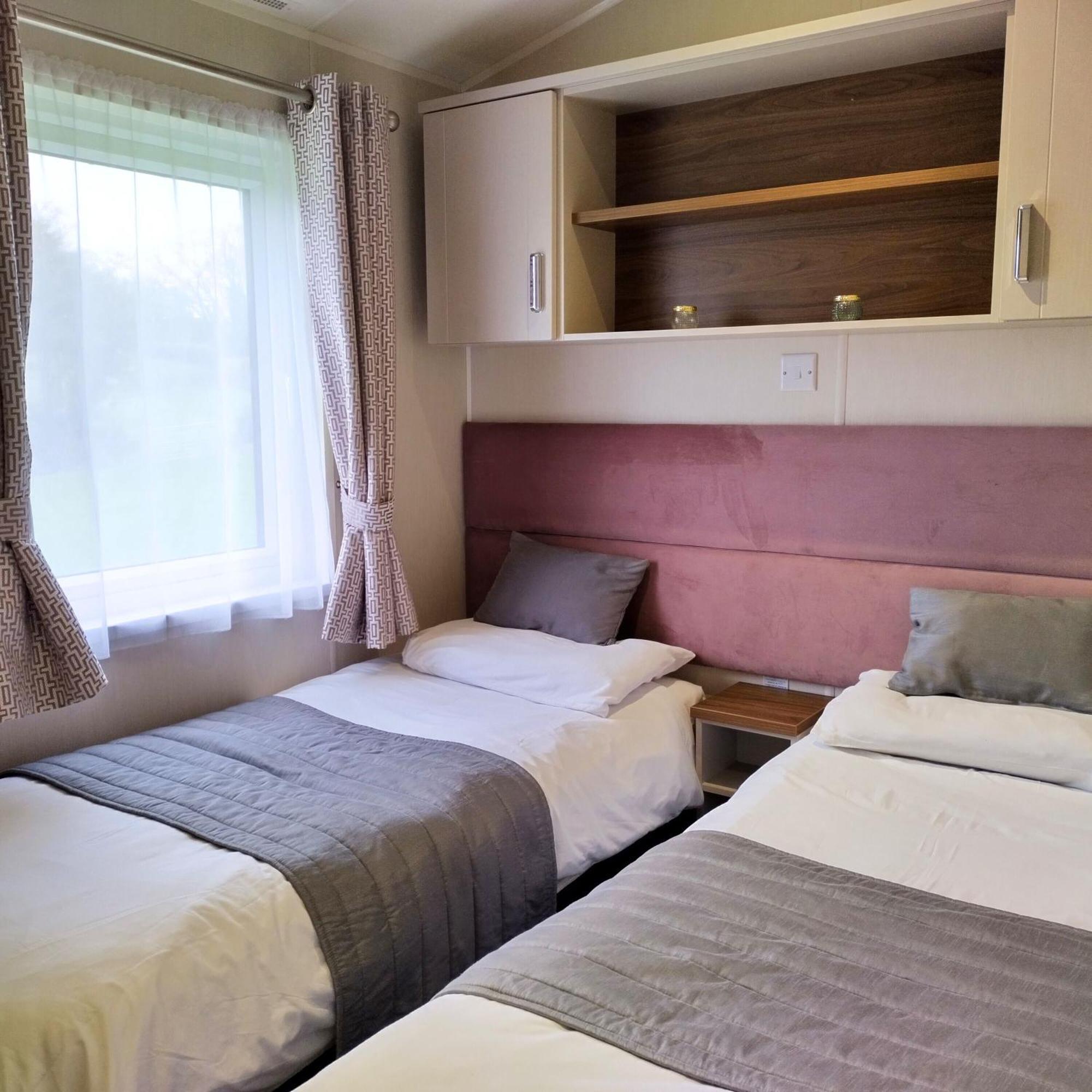 Caplor Glamping & Lodges Hereford Eksteriør billede