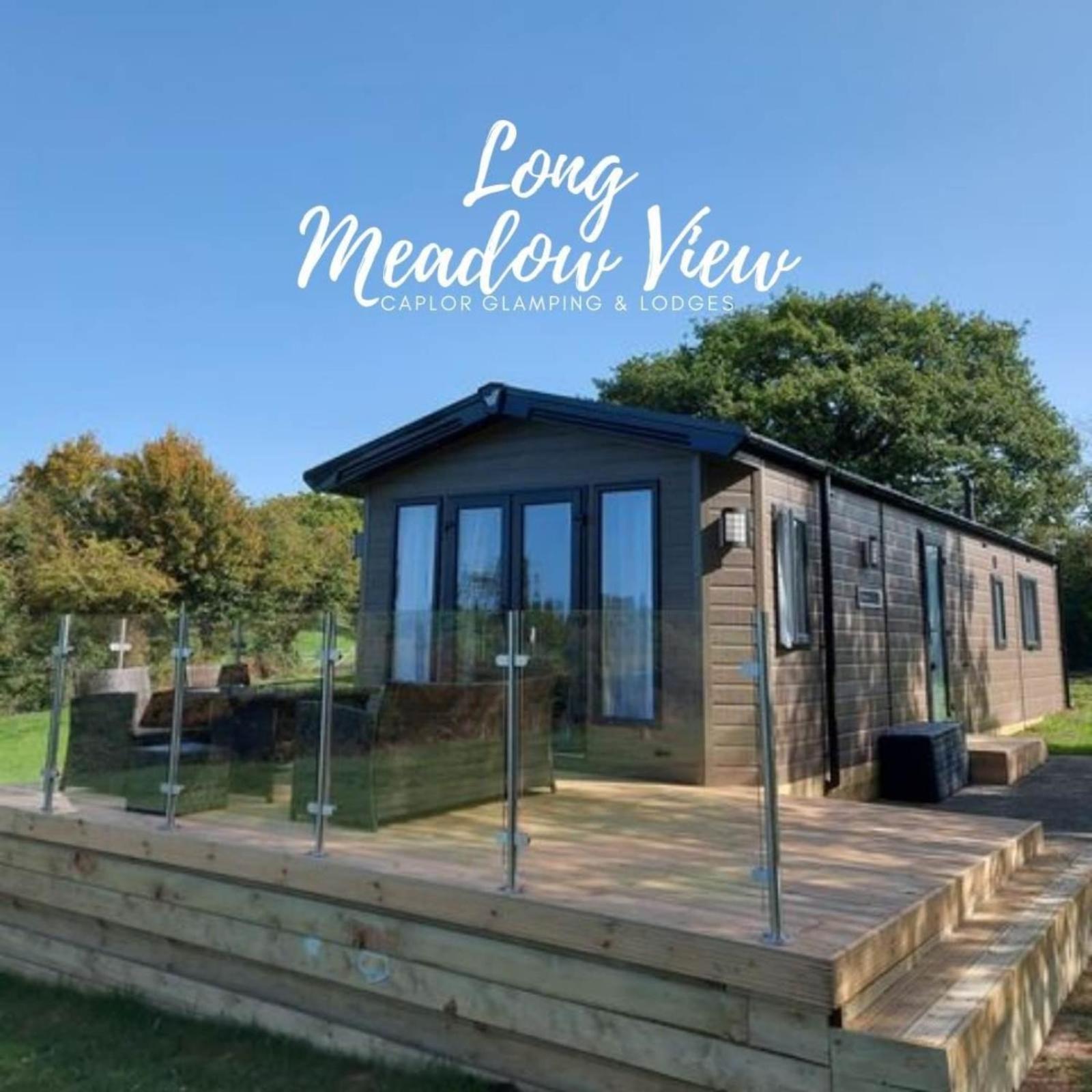 Caplor Glamping & Lodges Hereford Eksteriør billede