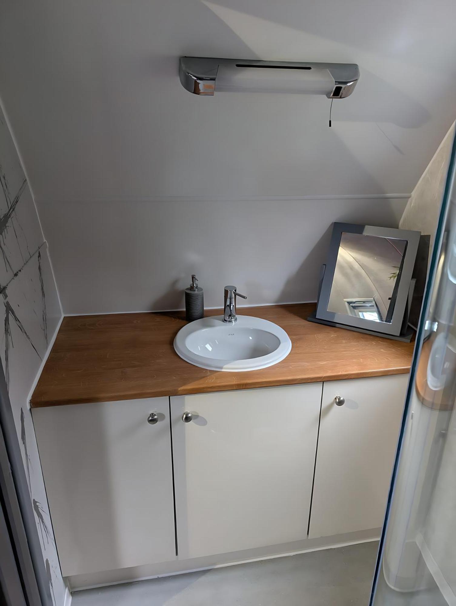 Caplor Glamping & Lodges Hereford Eksteriør billede